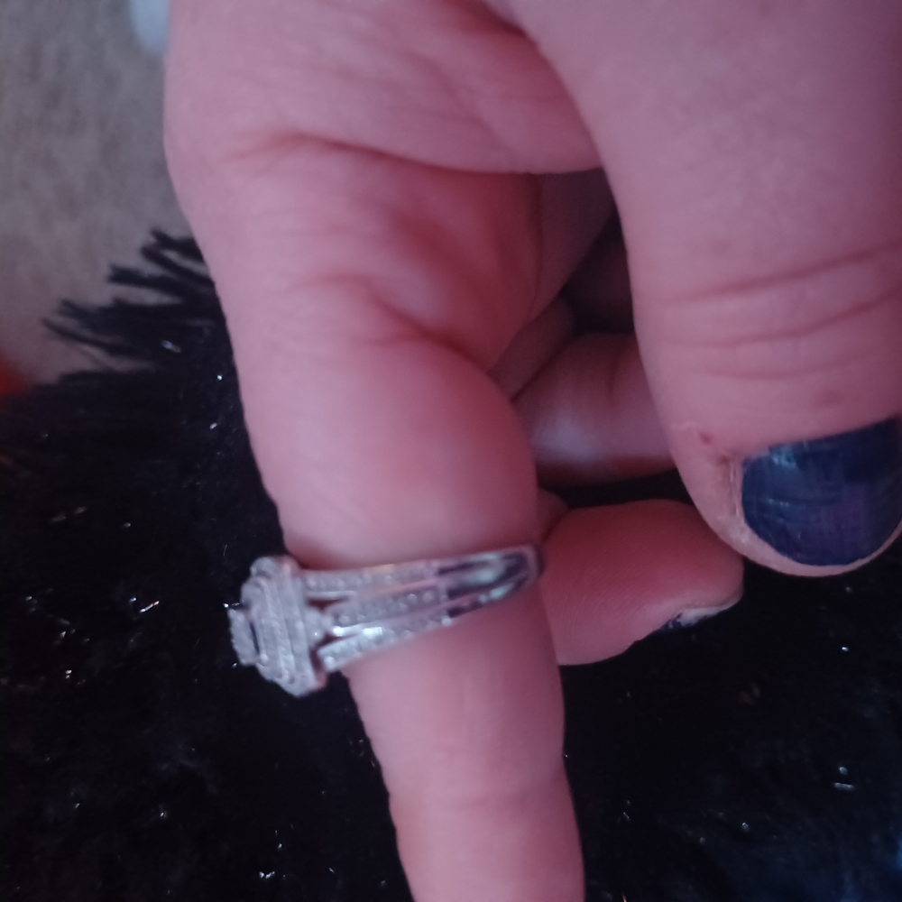 Elegant Silver Women's Ring